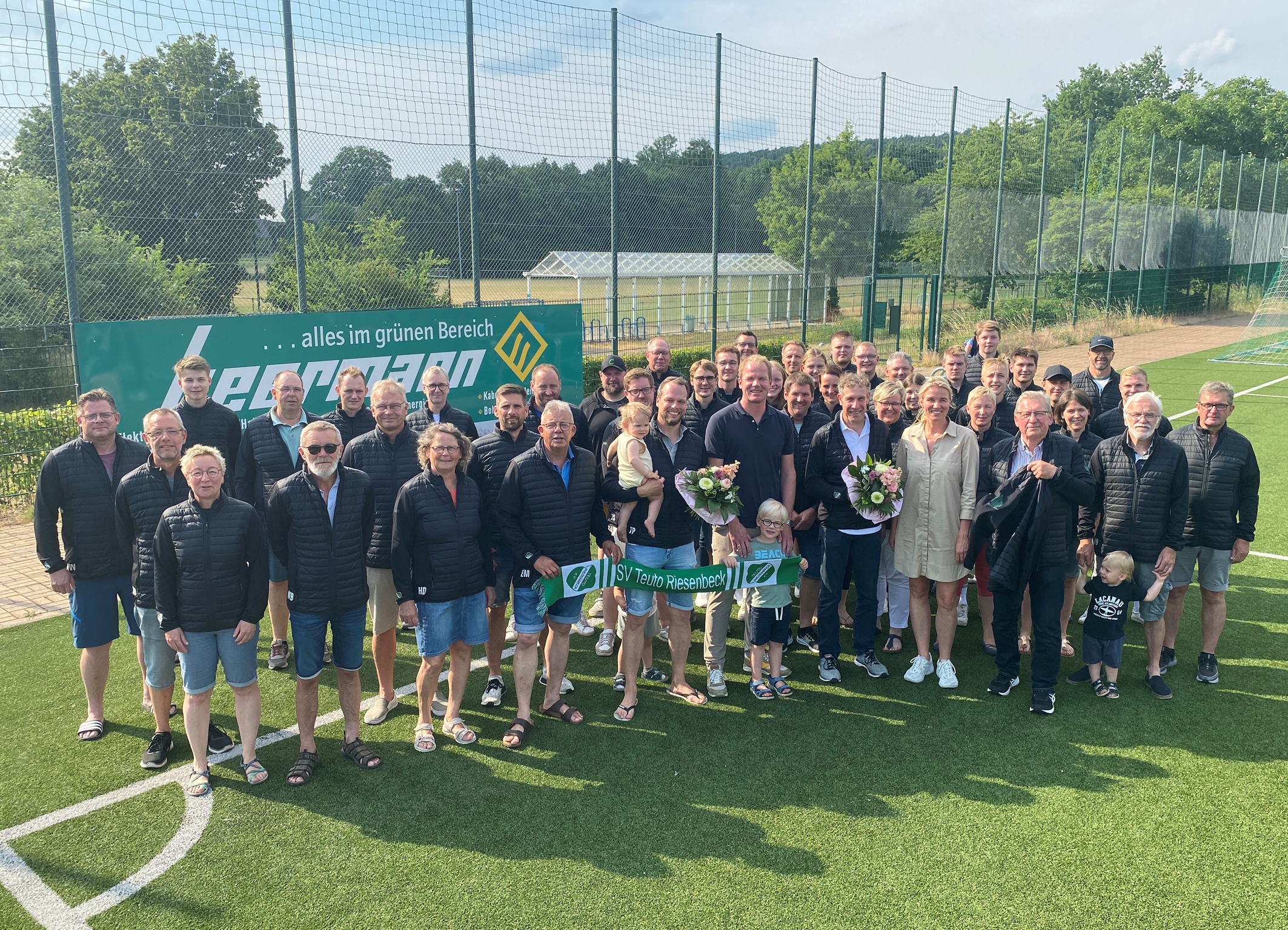 Ehrenamtsjacken für den SV Teuto Riesenbeck